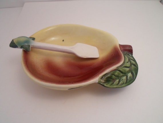 Vintage Ceramic Pear Condiment Bowl with Spoon Sauce Mustard Jelly Honey Adorable Table Top item As is