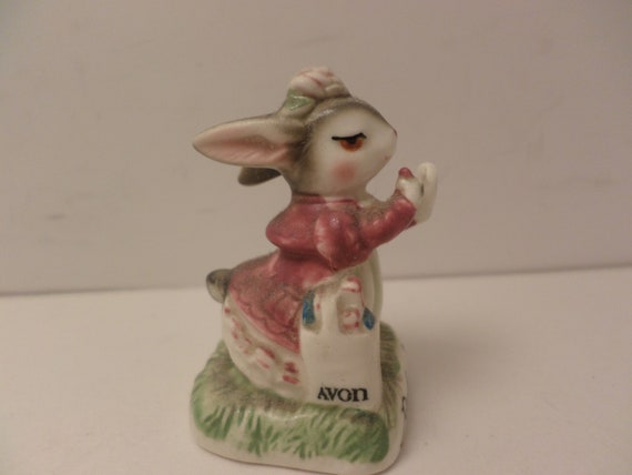 Vintage 80's AVON rabbit putting on lipstick 2" figurine small treasures JAPAN