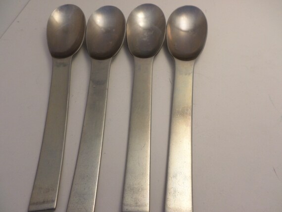 4 MODERNIST mid-Century Modern dinner spoons The main course stainless steel