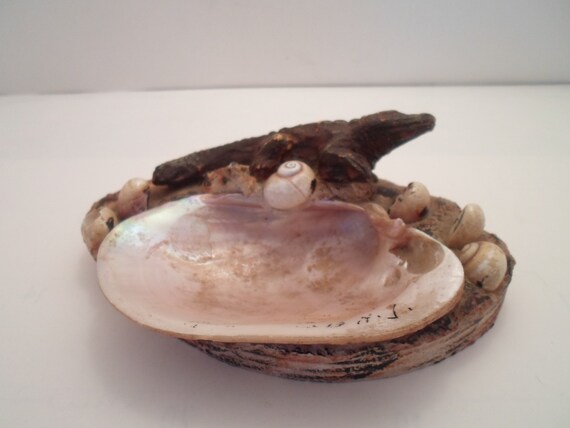 Antique Souvenir Alligator with Shell Bowl Sea Side Shells Great Decorating for Summer Home Cottage or City