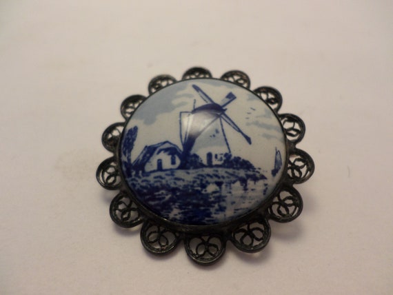 vintage 1 &1/25 Delft porcelain Dutch windmill tile silver scrolled edge pin