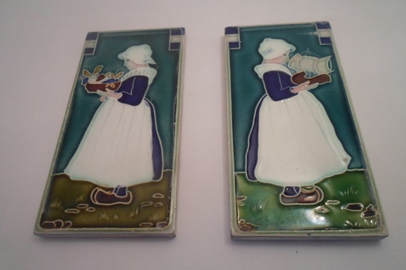 Vintage Antique Mission Style Dutch Girls Subdued Prarie Colors Villory Boch Franklin 6" x 3" 1920's Stunning Exception to Ordinary
