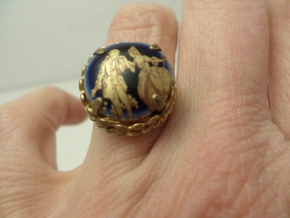 Lovely Limoges France porcelain ring adjustable gold tone metal, gold leaf man & woman
