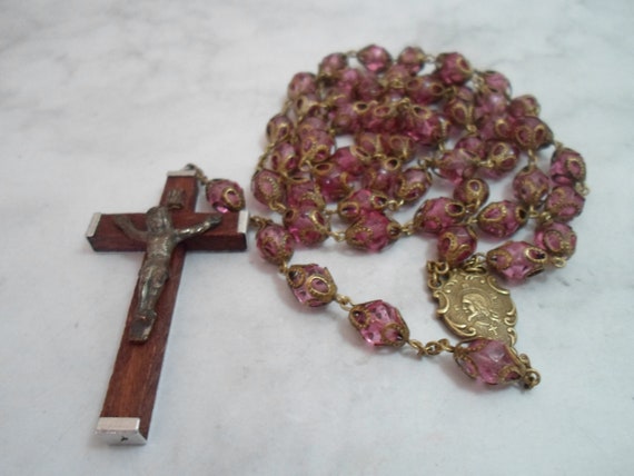 Vintage Rosary Crystal Pink Beads Encased in Scalloped Gold Tone Caps