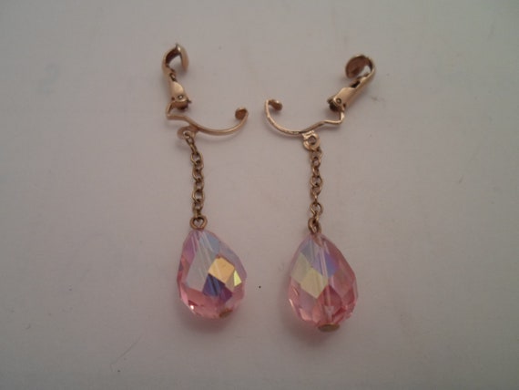 Vintage Iridescent Crystal Tear Drop Earrings Faux Pierced Clip On Pretty in Pink 1970's