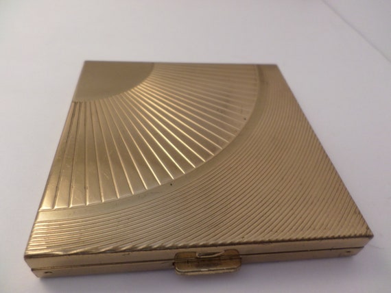Vintage Art Deco Max Factor Hollywood Compact sunburst gold tone USA