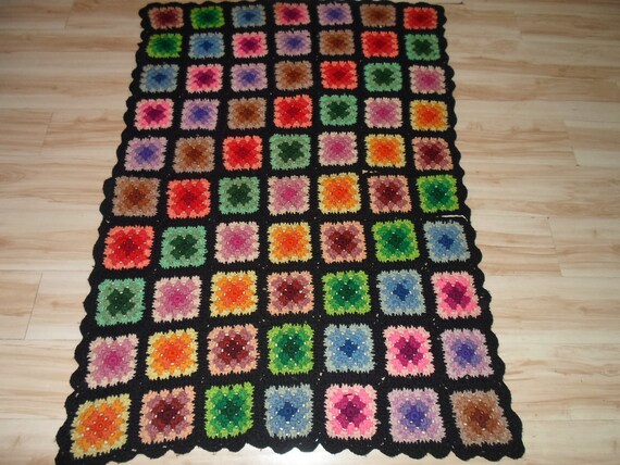 Antique Original Wool Granny Square Throw Lap Blanket Afgan Superb Yarn Tight Stitch Dense Cozy Farmhouse City Chic decor hand Crocheted
