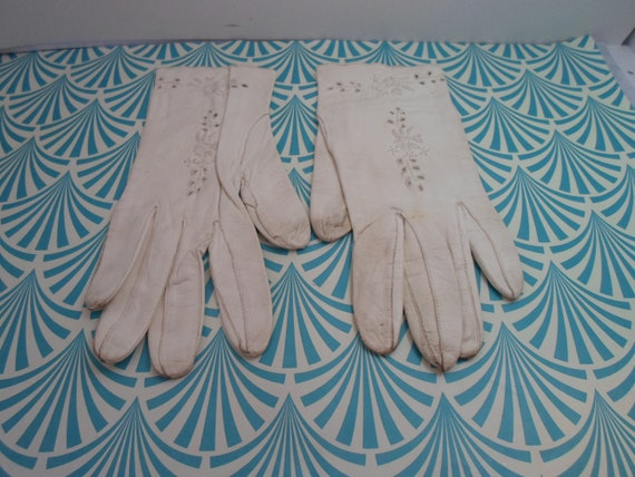 Vintage Leather Women's Wrist Gloves 8"Kid Leathe… - image 5