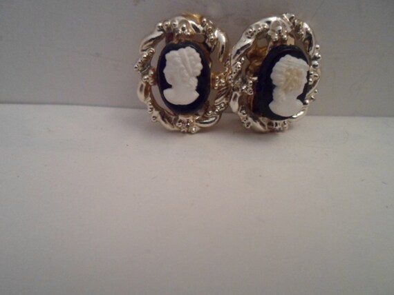 Vintage Art Deco Faux Cameo Clip on Earrings Victorian Lady Flower at Breast Braided Frame Comfortable clip