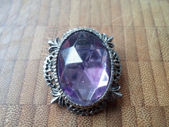 Vintage Mirror Back Amethyst color stone Pin Brooch Art Deco Style setting Pierced Filigree Stunning color and chic design