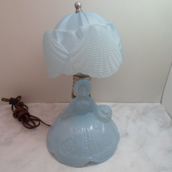 Art Deco Lady Boudoir Lamp All Satin Glass Base and Shade Fabulous Original Working as found