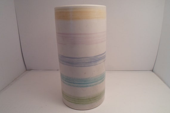 Mid Century Harris Pottery Chicago Cylinder Vase Long Stem Flowers Kitchen or Desk top Utensils Superb