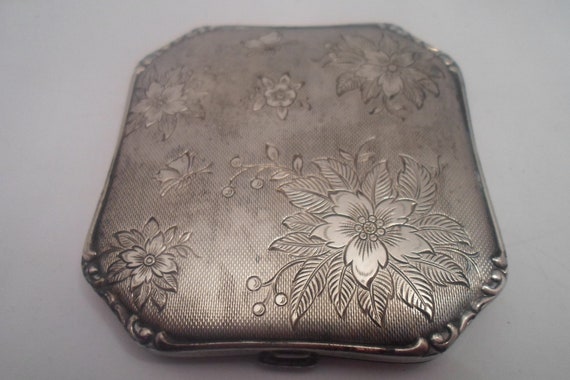 Antique Floral Etched Art Deco Era Silver Compact Original Powder Puff and Sifter Absolutely Stunning Estate Find Chicago Gold Coast