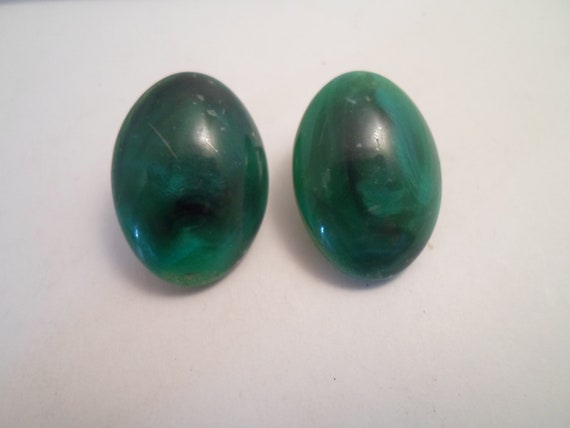 Vintage Faux Green Jade Oval Button Earrings Clip on comfort