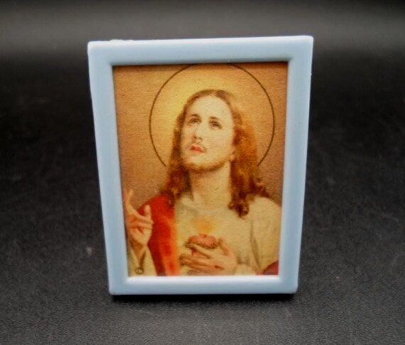 Vintage Mini Print of The Sacred Heart of Jesus Italy 2"x 2.50"Like New 1960's Stand Up Frame