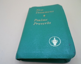 Vintage New Testament Psalms proverbs Gideon Bible Pocket sized 1950's