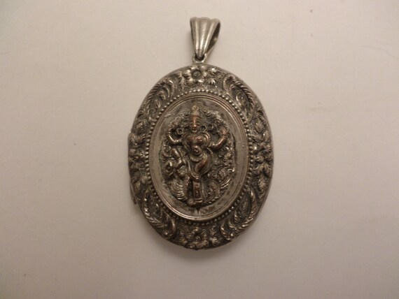 Fabulous Vintage large 2.5" 60's Locket Nataraja Dancing Godess Shiva