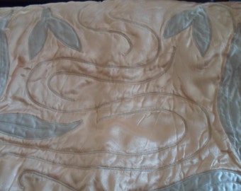 Vintage Lingerie Bag Satin Art Deco 30's Quilted Appliqued Zippered Pockets