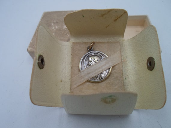 Vintage Pocket Medal in Original folding Mini Purse with Silverplate Sacred Heart Medal under Ribbon on velvet