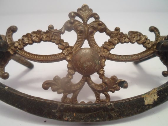 Victorian French Pierced Brass Drawer Pull Handle for Chest Dresser Table Night Stand