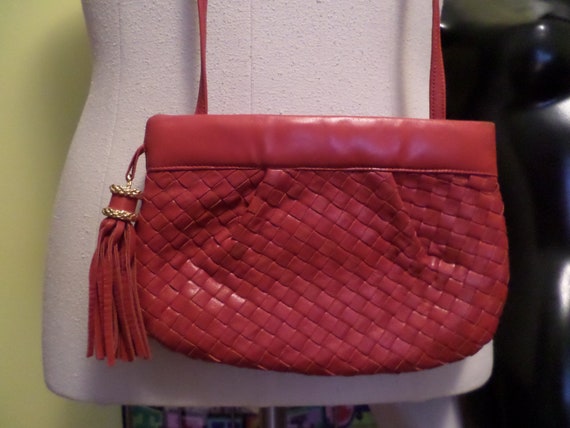 Beautiful soft leather vintage 80's lipstick red crossbody tassle purse Jay Herbert