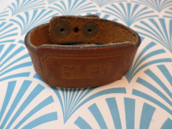 Vintage 70's Glen embossed leather wristband with… - image 2