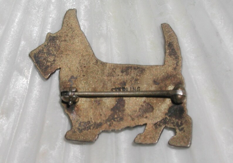 Scotty Dog With Bagpipes Brooch – Handcast Fine Pewter, Lead-Free, Handmade By William Sturt - View #7