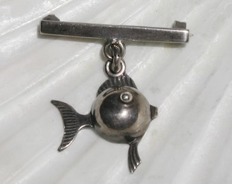 Sweet Vintage Mid Century Modern Signed Denmark 925S COF Carl Ove FRYDENSBERG Sterling Silver Dangle Fish Bar C-Clasp Brooch Pin