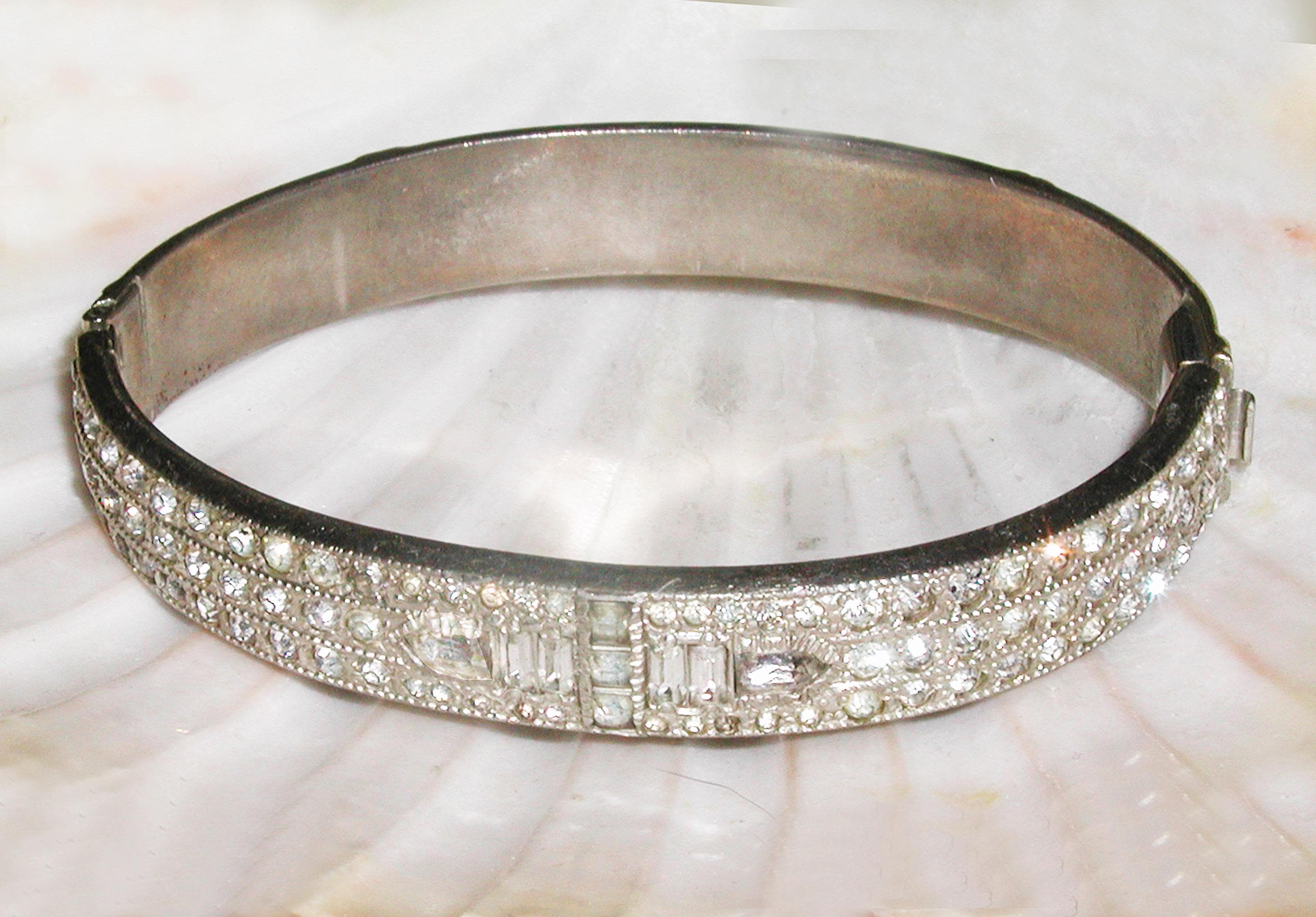 日本未入荷！【armo jewelry】LONG OVAL RING + BRACELET VER.3 3 Carat Vintage Oval Moissanite Ring | LaneWoods Jewelry