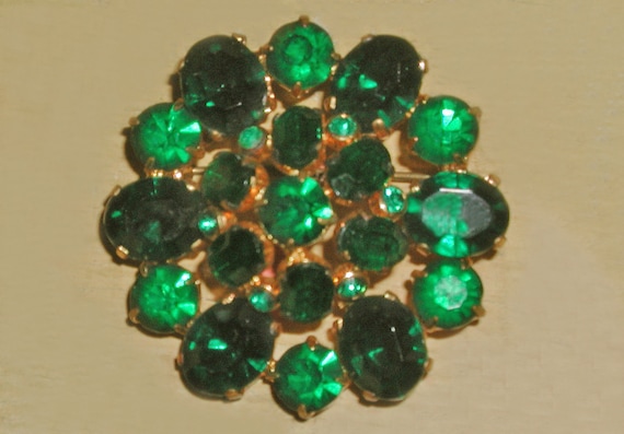 Vibrant Vintage Emerald Green Faceted Glass Gold … - image 1