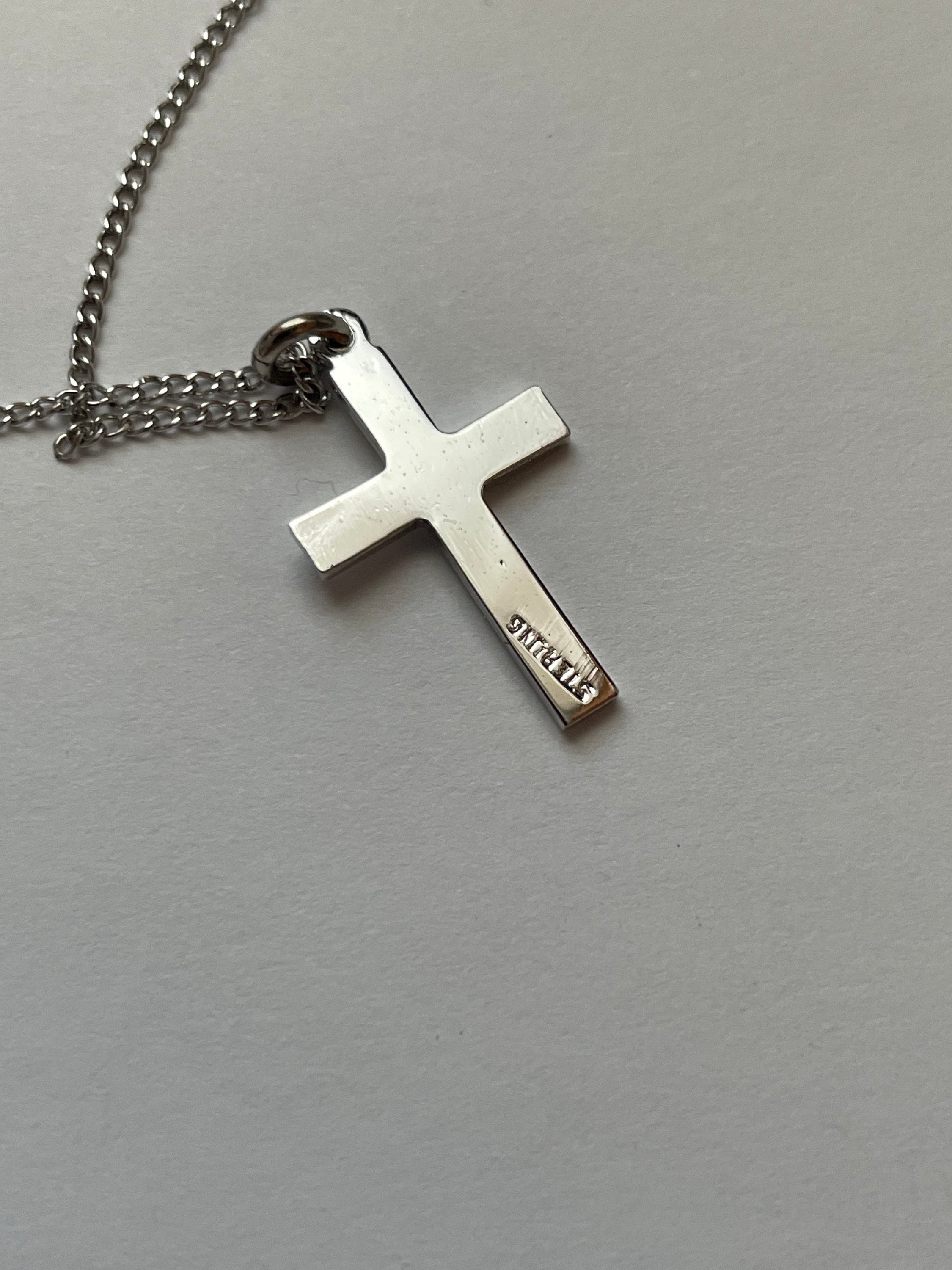 ヴィンテージ スターリングシルバー エッチング クロス ネックレス