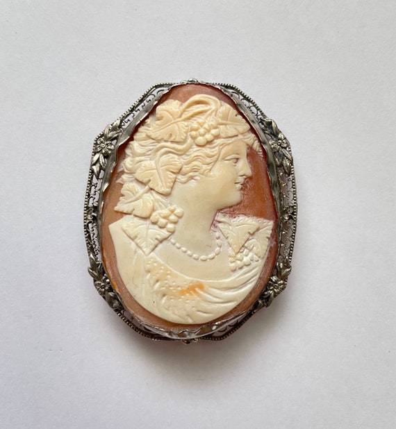 Antique Edwardian Sterling Silver Carved Cameo Pin