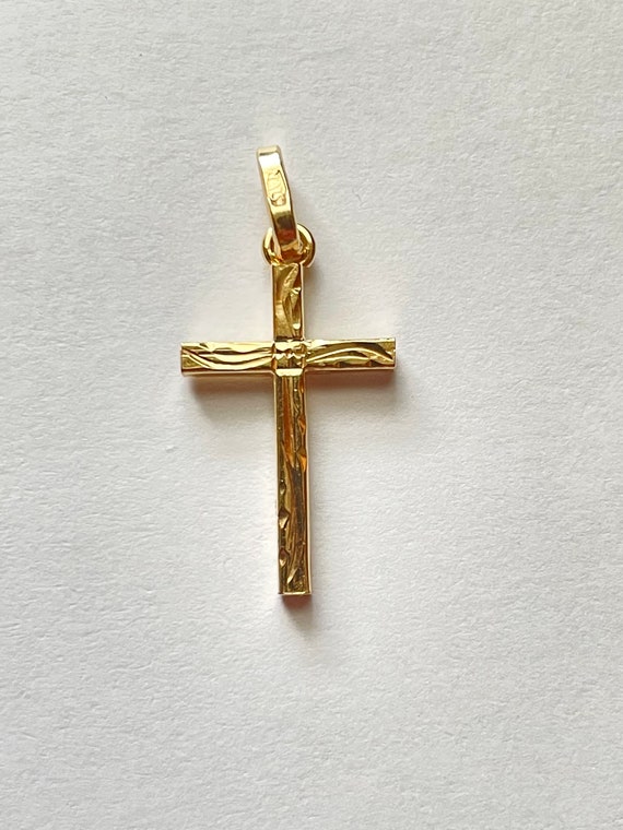 Vintage 333 8k Yellow Gold Cross Pendant