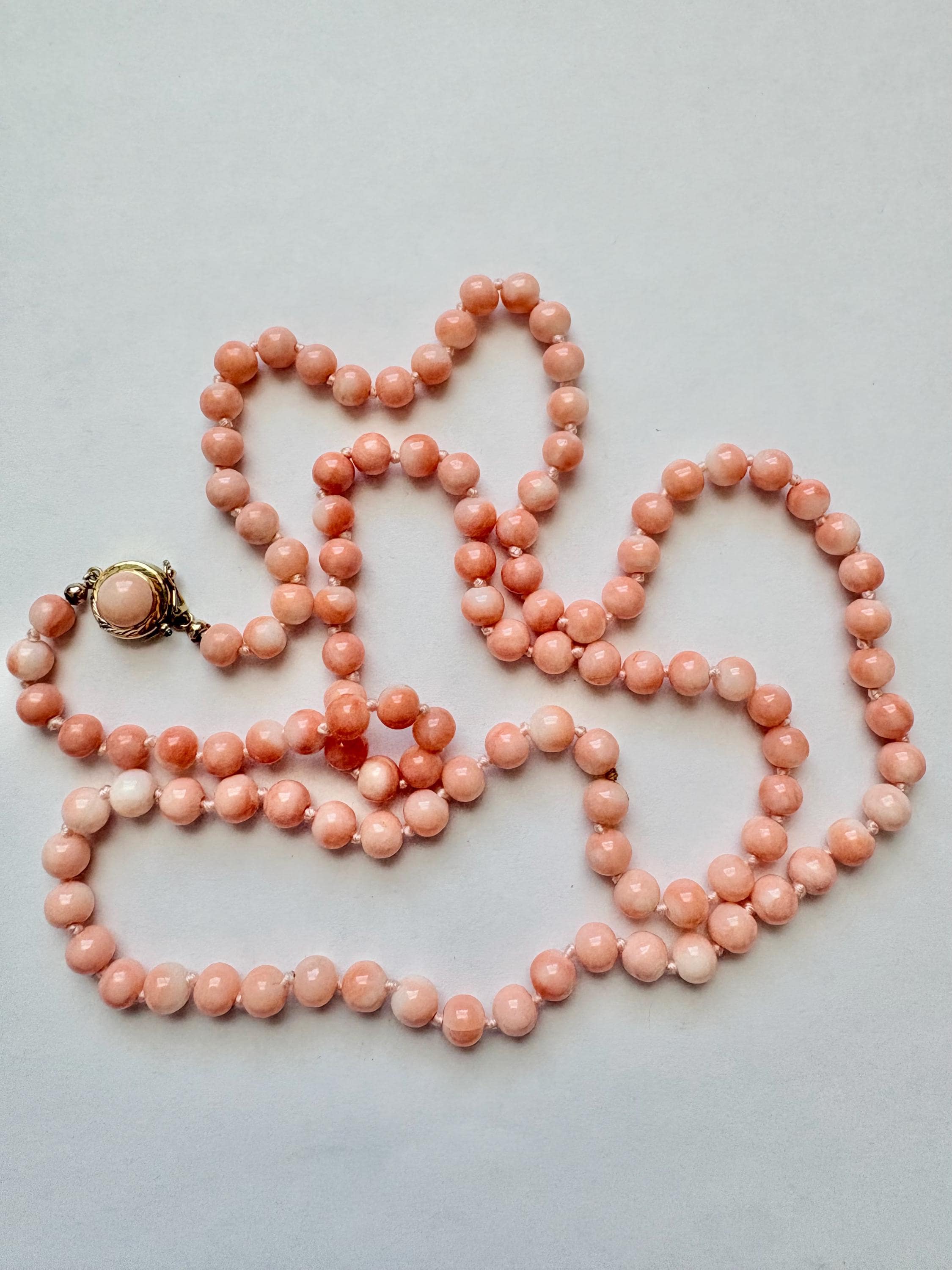 Vintage 18k Gold Angel Skin Coral Bead Necklace 32” 6mm - Etsy