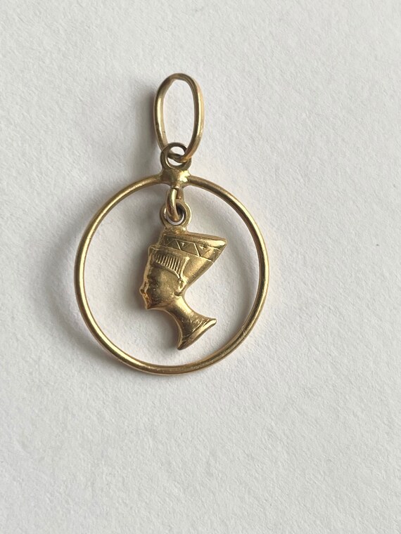 Vintage 18k Gold Nefertiti Small Pendant Charm