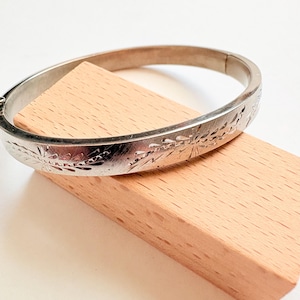 Vintage Sterling Silver Hinged Bangle Bracelet