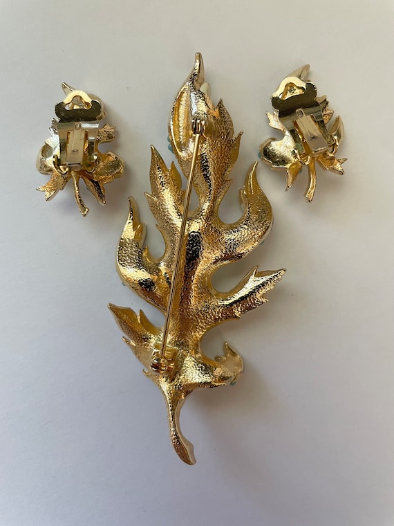 Vintage 1960’s Enamel Oak Leaf Pin and Earrings S… - image 2