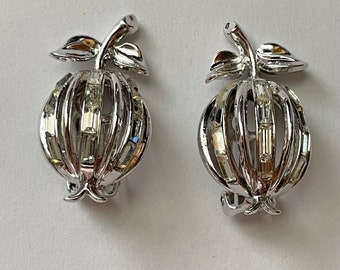 Vintage Crown Trifari Forbidden Fruit Apple Clip Earrings