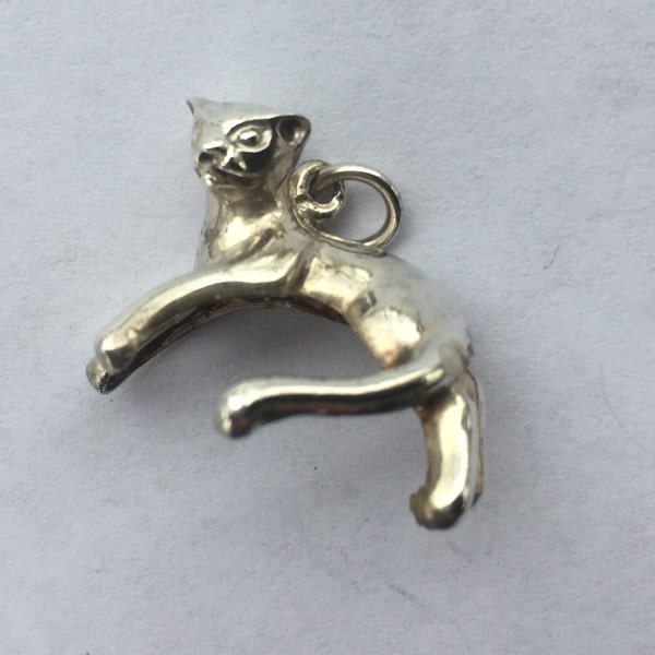 Vintage Sterling Silver Cat Pendant