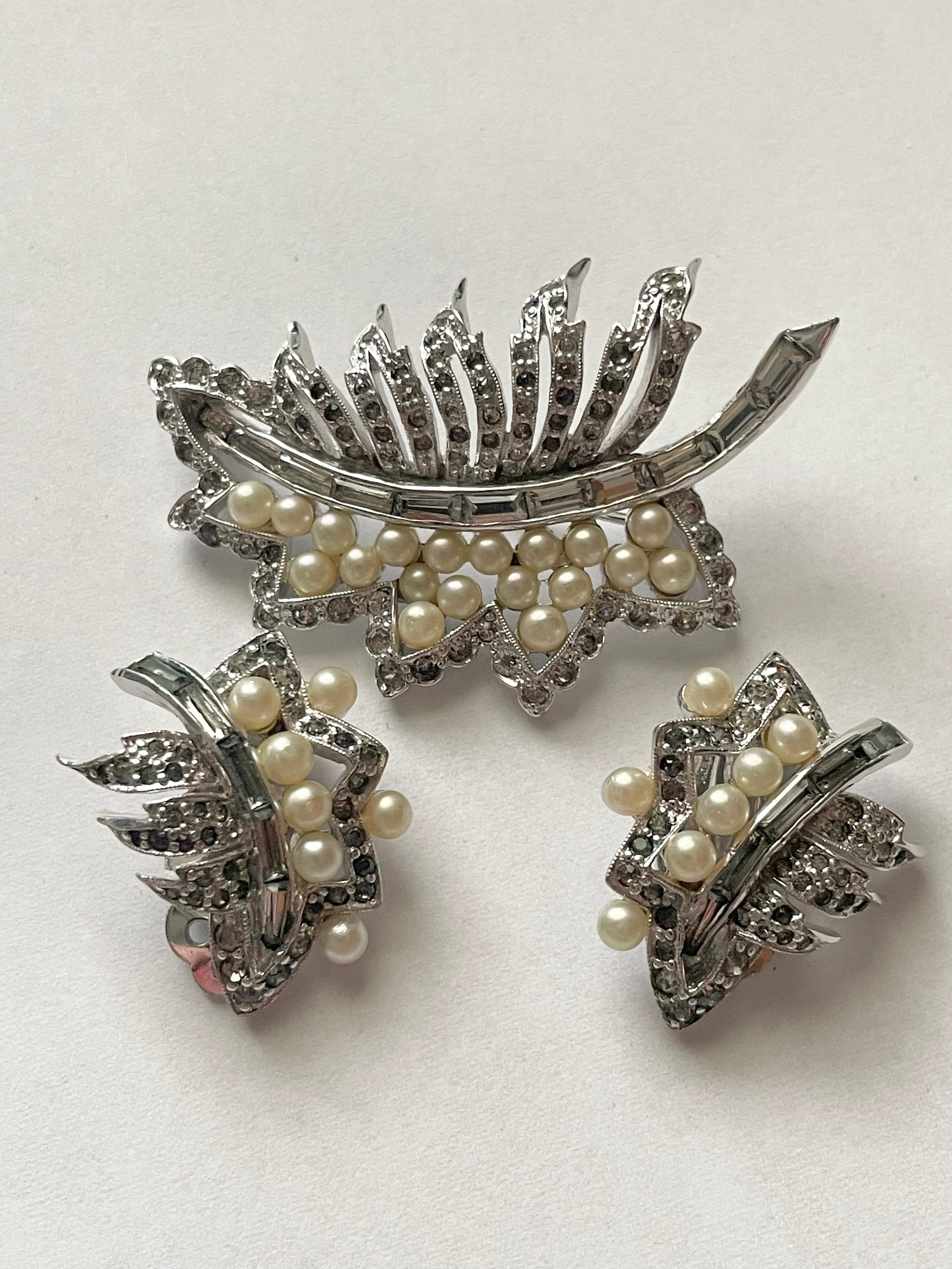 Jomaz brooch - Etsy 日本
