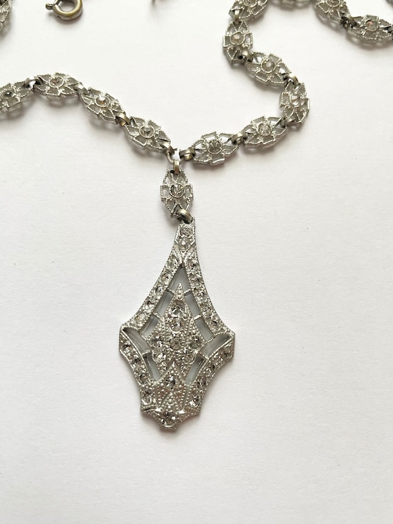 Art Deco Rhinestone Lavalier Necklace