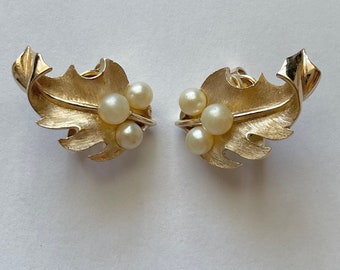Vintage Trifari Leaf Clip Earrings