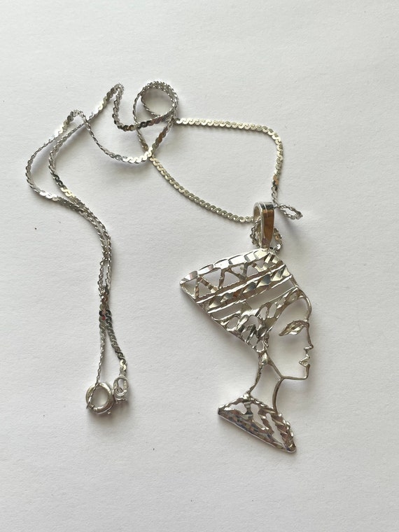 Vintage Sterling Silver Nefertiti Pendant Necklace