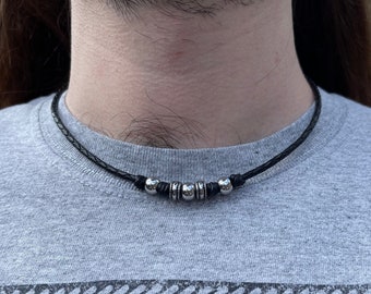 Geflochtene Herrenlederkette, Edelstahlperlen, Boho-Stil