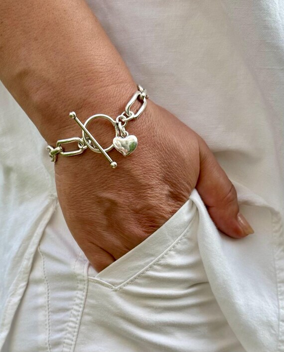 【HYERES LOR】23FW★ H Ribbon Twist Silver Strap Bracelet Women's Silver Bracelet Toggle Clasp Bracelet Silver Heart