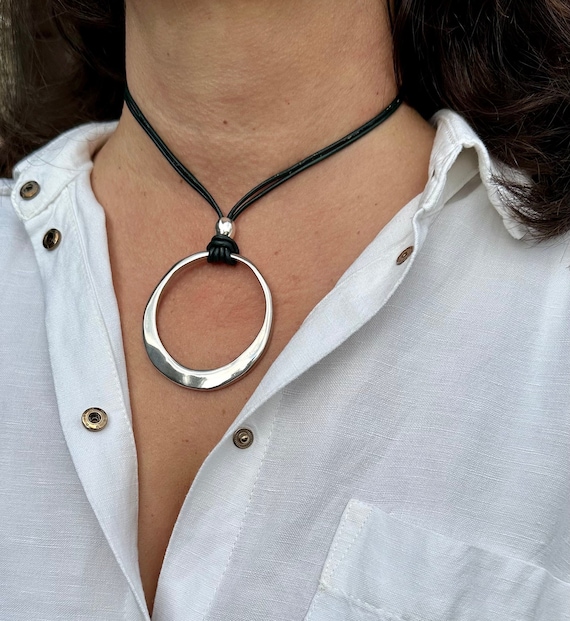 Big circle online necklace