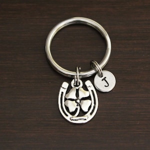 Horseshoe Clover Key Ring/ Keychain / Zipper Pull - Horseshoe Keychain - Clover Keychain - Lucky Symbol - Clover Horseshoe - I/B/H