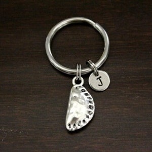 Pierogi Key Ring/ Keychain / Zipper Pull - Meat Pie Gift - Hand Pie Keychain - Baker Gift - Food Lover Gift - Pierogi Keychain - I/B/H