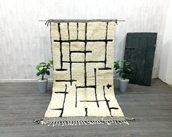 White and black rug custom wool rug custom moroccan rug custom bemiourain rug custom berber rug custom carpet handmade rug