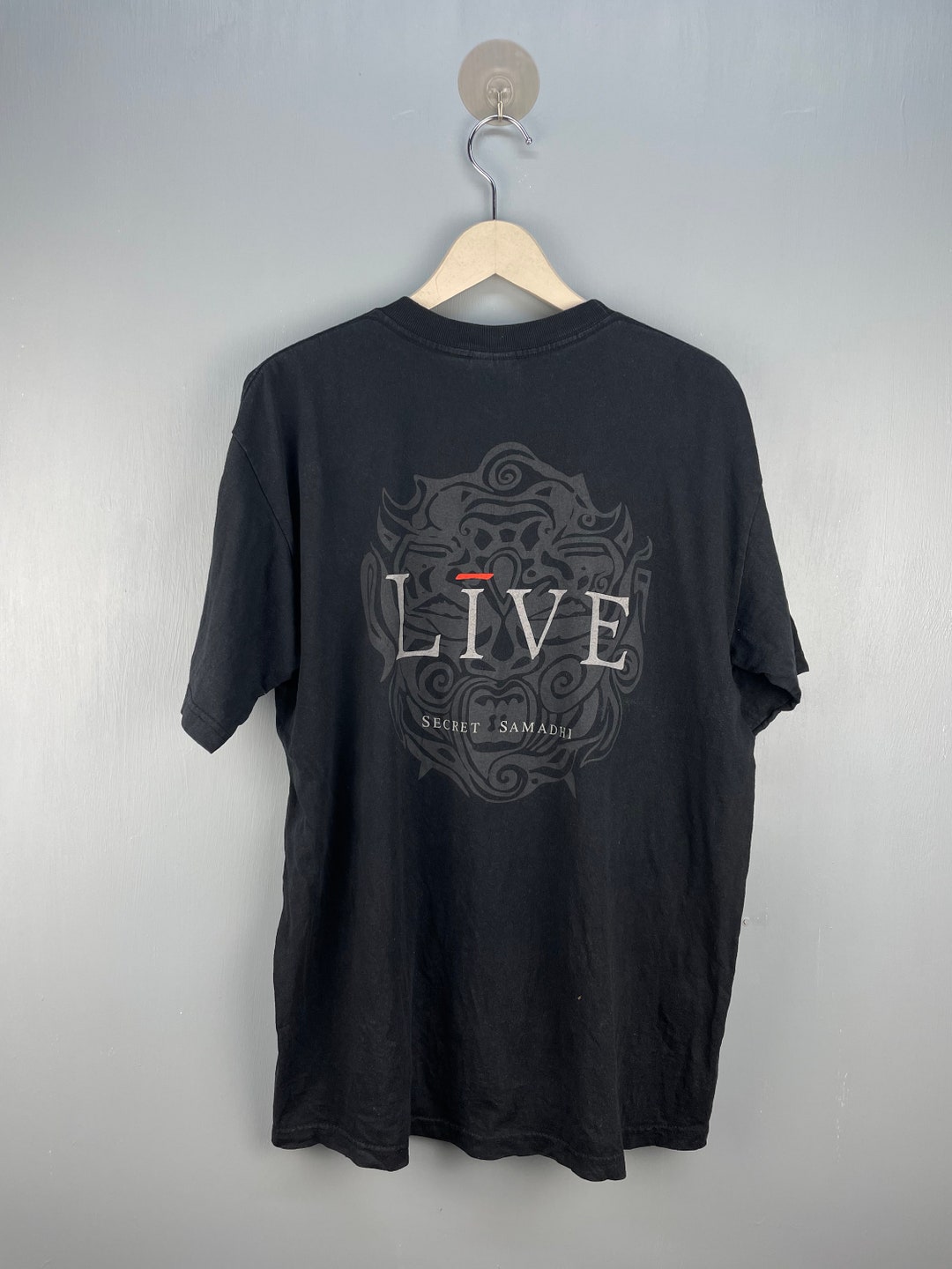 さまぁ～ずライブ14】ロックTシャツ LOWNIOカラー - メルカリ